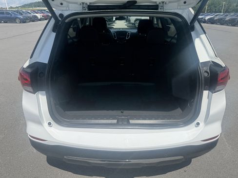 Used 2024 Chevrolet Equinox LT AWD/4WD image 5