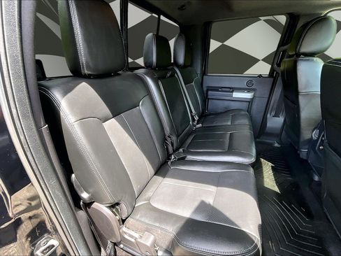 Used 2016 Ford F350 Lariat w/ Lariat Ultimate Package AWD/4WD image 26