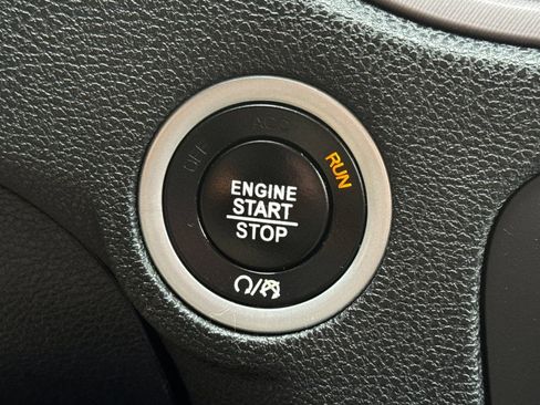 Used 2023 Dodge Charger SXT RWD image 22