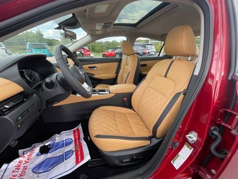 New 2025 Nissan Sentra SV w/ SV Premium Package image 13