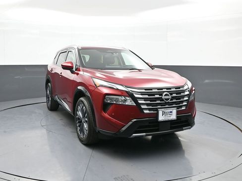 Used 2026 Nissan Rogue Platinum w/ Tech Package AWD/4WD image 3
