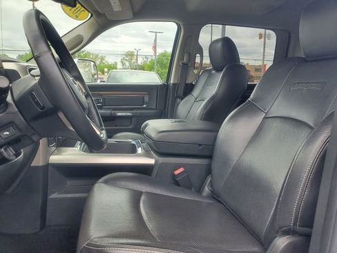 Used 2016 RAM 1500 Laramie w/ Convenience Group AWD/4WD image 12