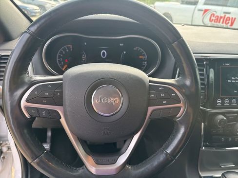 Used 2020 Jeep Grand Cherokee Altitude image 12