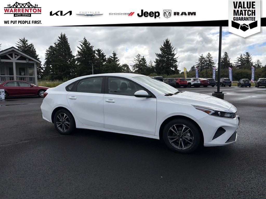 Used 2024 Kia Forte LXS FWD image 8