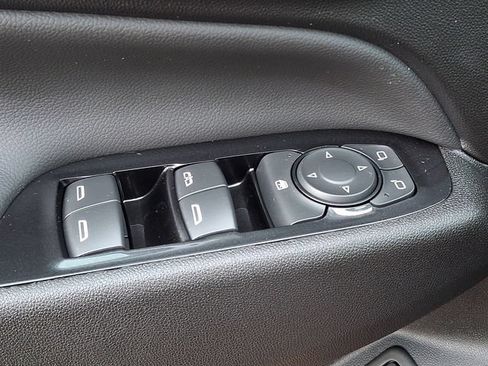Used 2024 Chevrolet Equinox Premier AWD/4WD image 22