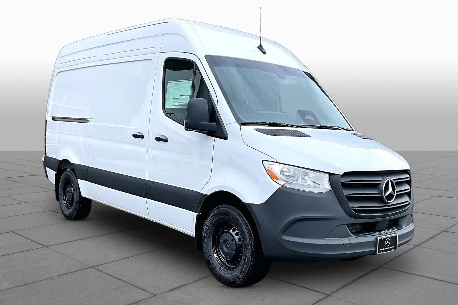 Used 2026 Mercedes-Benz Sprinter 2500 image 2