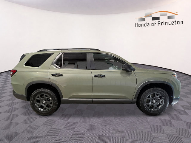 New 2026 Honda Pilot TrailSport image 2