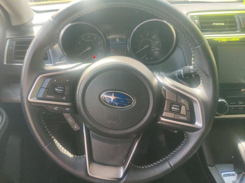Used 2018 Subaru Outback 2.5i Premium AWD/4WD image 11