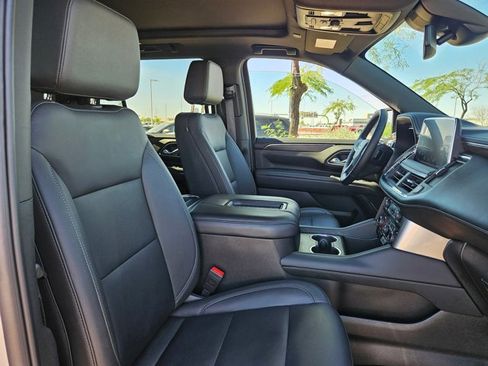 Used 2024 Chevrolet Tahoe LT w/ Luxury Package image 25