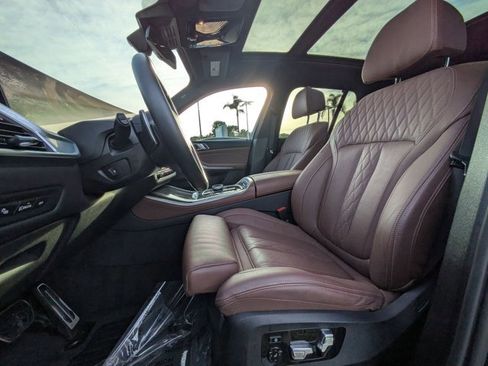 Used 2024 BMW X5 M60i image 17