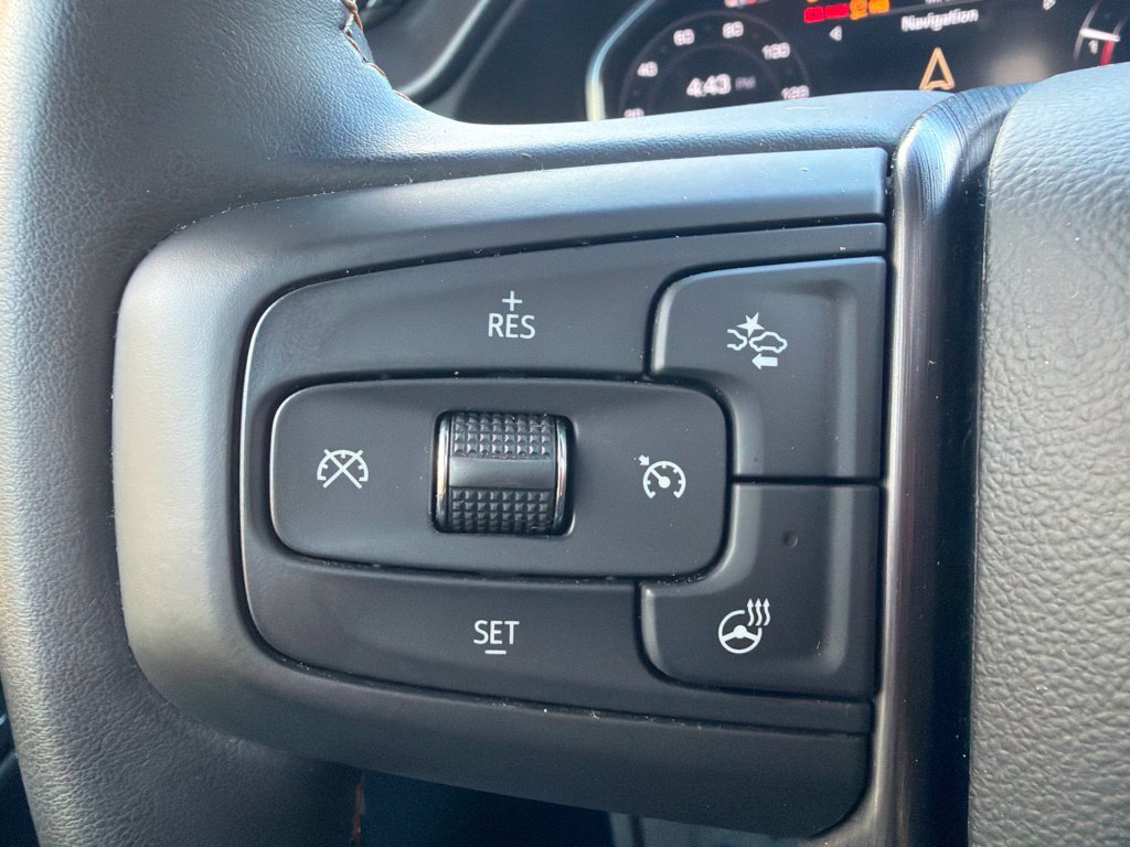 Used 2025 GMC Sierra 2500 AT4 w/ AT4 Premium Plus Package AWD/4WD image 8
