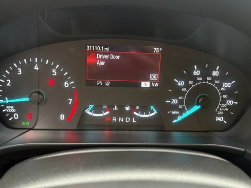 Used 2022 Ford Escape SE w/ SE Sport Appearance Package FWD image 15