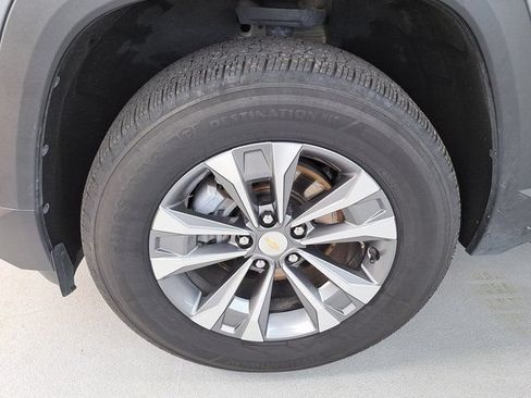 Used 2025 Chevrolet Equinox LT FWD image 29