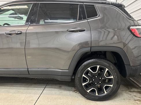 Used 2021 Jeep Compass Trailhawk AWD/4WD image 6