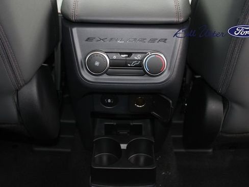 New 2026 Ford Explorer Active RWD image 11