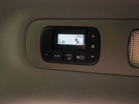 Used 2023 Honda Odyssey Touring image 18