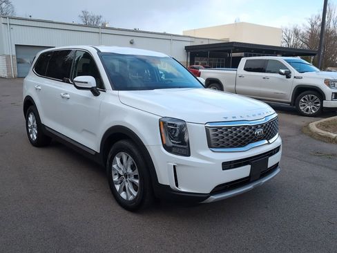 Used 2020 Kia Telluride LX image 2
