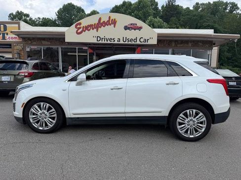 Used 2017 Cadillac XT5 Premium Luxury w/ Driver Assist Package AWD/4WD image 2