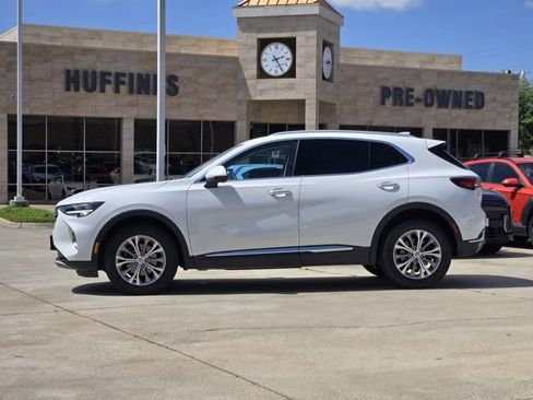 Used 2023 Buick Envision Preferred image 4