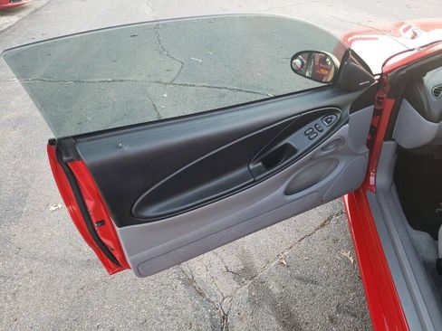 Used 1994 Ford Mustang GT RWD image 16