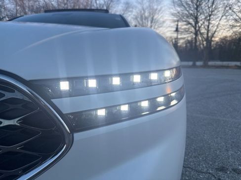 Used 2025 Genesis G90 3.5T image 4