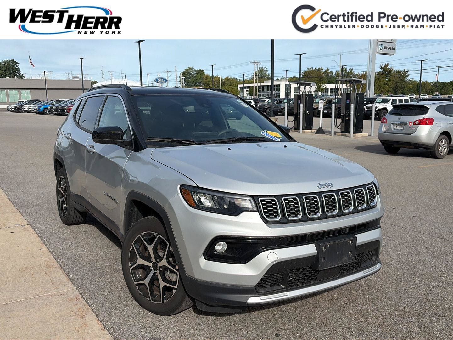 Used 2025 Jeep Compass Limited AWD/4WD image 1