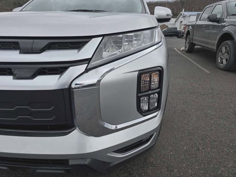 Used 2025 Mitsubishi Outlander Sport SE image 10