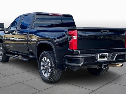 Used 2024 Chevrolet Silverado 2500 Custom image 11