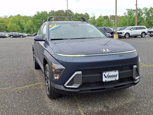 Certified 2025 Hyundai Kona SEL AWD/4WD image 3
