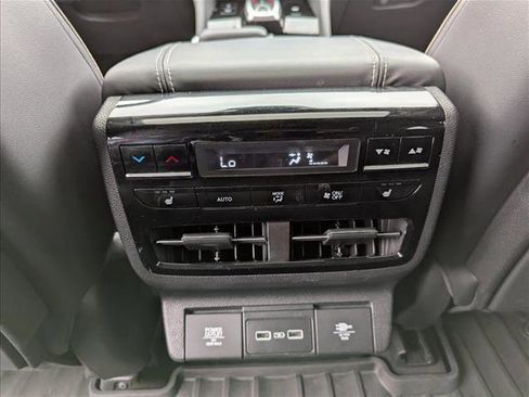 Used 2022 Acura MDX SH-AWD w/ Advance Package image 28