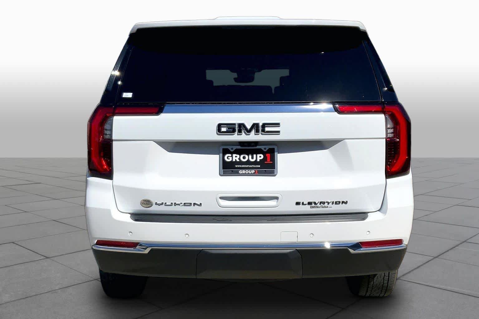 Used 2026 GMC Yukon Elevation w/ Elevation Premium Package AWD/4WD image 4
