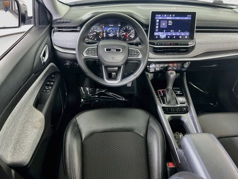 Used 2022 Jeep Compass Latitude w/ Convenience Group AWD/4WD image 21