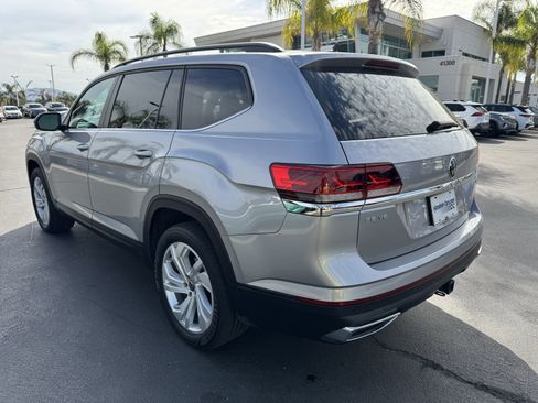 Certified 2023 Volkswagen Atlas SE w/ Panoramic Sunroof Package image 8