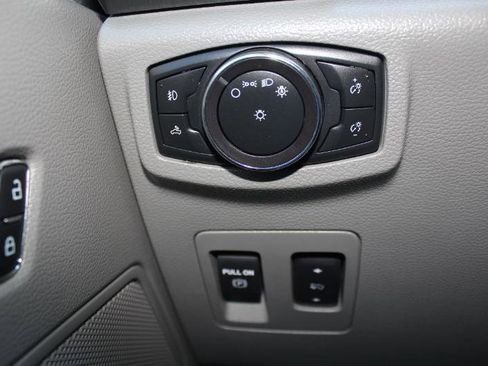 Used 2018 Ford F150 XLT w/ Equipment Group 302A Luxury image 30