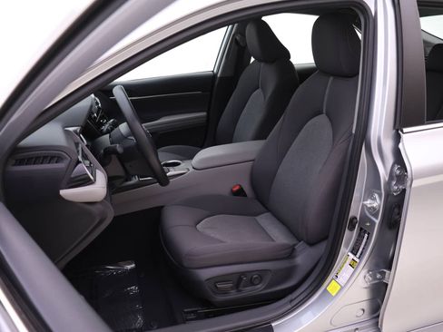 Certified 2023 Toyota Camry LE image 4