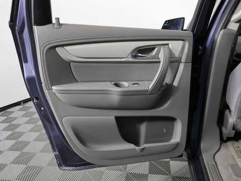 Used 2014 Chevrolet Traverse LS FWD image 16