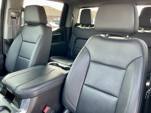 Used 2025 Chevrolet Silverado 1500 LTZ image 41