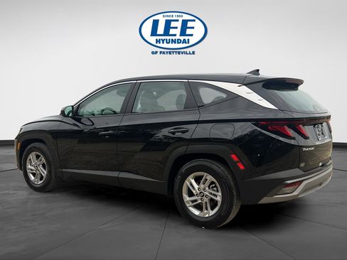 Certified 2025 Hyundai Tucson SE image 4