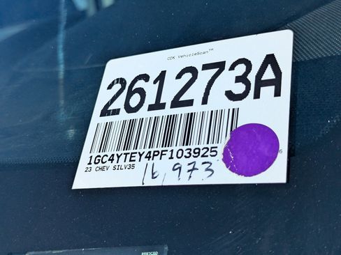 Used 2023 Chevrolet Silverado 3500 LT w/ Convenience Package image 35