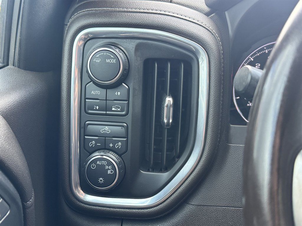 Used 2021 Chevrolet Silverado 1500 LT AWD/4WD image 8