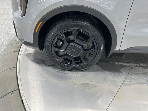 New 2026 Kia Sorento X-Line EX image 31