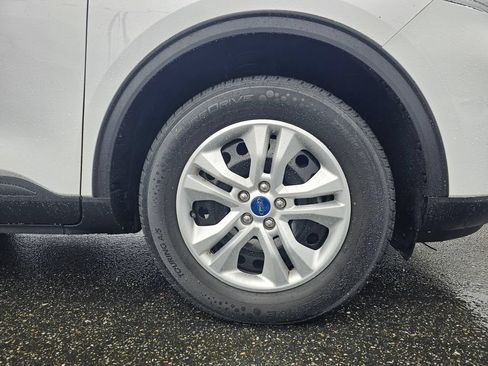 Used 2022 Ford Escape S AWD/4WD image 9