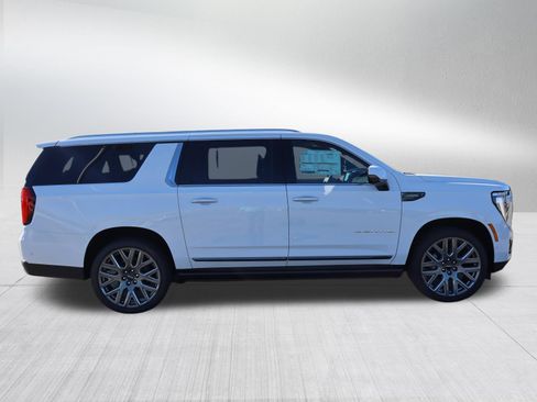 New 2026 GMC Yukon XL Denali Ultimate AWD/4WD image 8