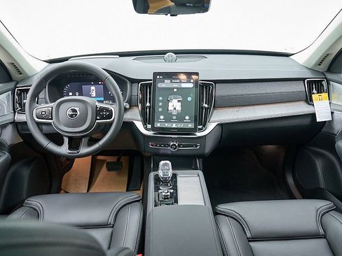 New 2026 Volvo XC90 T8 Ultra w/ Protection Package AWD/4WD image 27