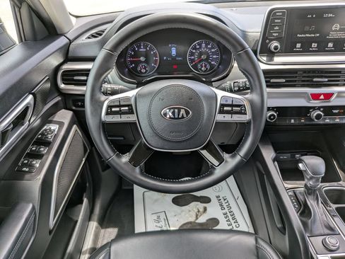 Used 2020 Kia Telluride LX FWD image 15