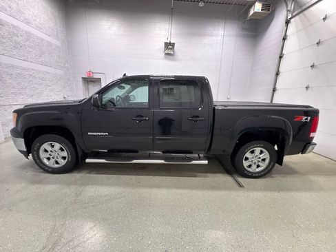 Used 2012 GMC Sierra 1500 SLT w/ SLT Convenience Package AWD/4WD image 8