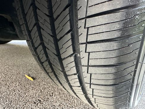 Used 2022 GMC Acadia Denali w/ Denali Technology Package image 59