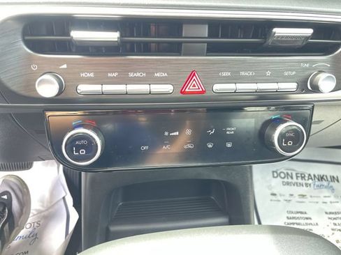 Used 2026 Hyundai Palisade SE FWD image 23