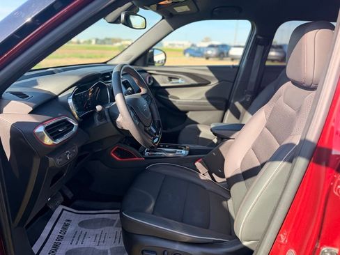 Used 2023 Chevrolet TrailBlazer RS AWD/4WD image 9