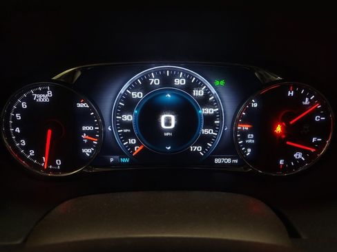 Used 2017 GMC Acadia Denali w/ Technology Package AWD/4WD image 23